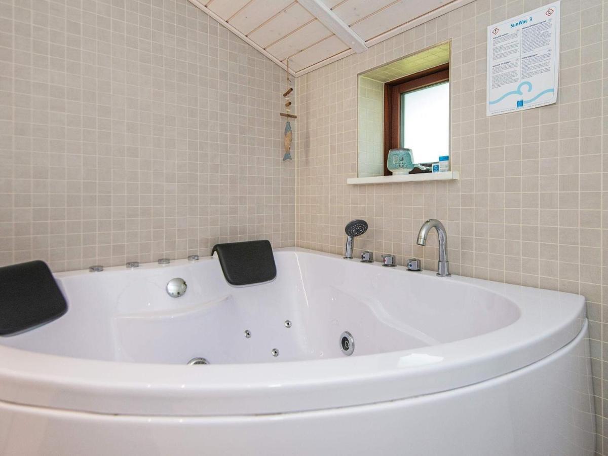 6 Person Holiday Home In R M Lakolk Dış mekan fotoğraf